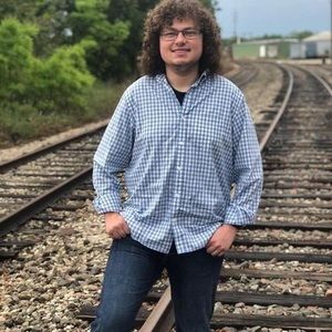 Meet your Posher, Ethan